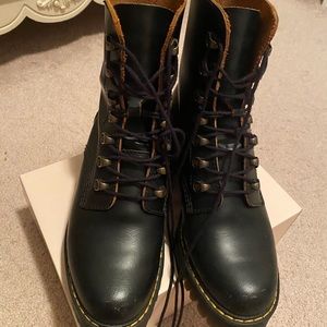 Dr. Marten Leona boots